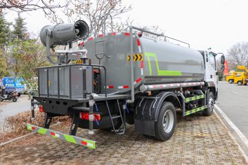 时代领航ES7&nbsp;洒水车/喷洒车外观图片