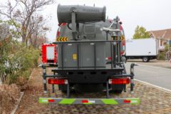 福田 时代领航ES7 200马力 4X2 洒水车(纵昂牌)