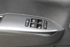 福田 时代领航ES7 200马力 4X2 洒水车(纵昂牌)