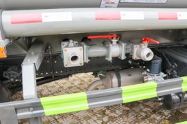 时代领航ES7&nbsp;洒水车/喷洒车底盘图片