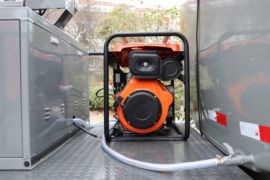 时代领航ES7&nbsp;洒水车/喷洒车上装图片