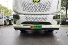 东风柳汽 乘龙H5V 6X4 充换电纯电动牵引车281.91kWh