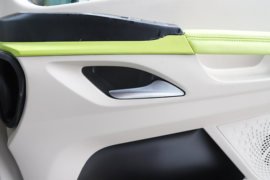 乘龙H5V&nbsp;电动牵引车驾驶室图片