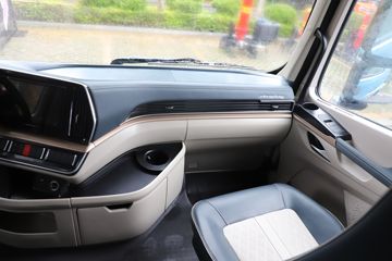 �������� ����H5V 4X2 6.8�׻춯�ػ���16.12kWhͼƬ