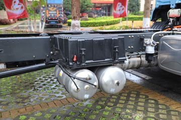 �������� ����H5V 4X2 6.8�׻춯�ػ���16.12kWhͼƬ