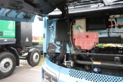 东风柳汽 乘龙H5V 4X2 6.8米混动载货车16.12kWh