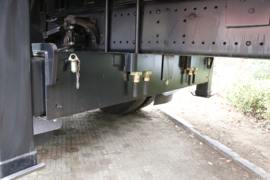 大金刚ES7&nbsp;随车吊底盘图片