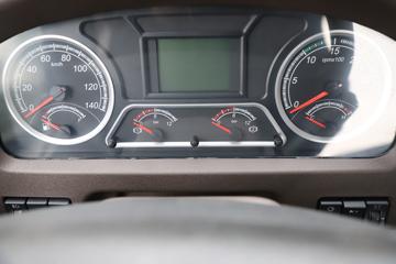 �������� ����L3 180���� 4X2 ��ж��ͼƬ