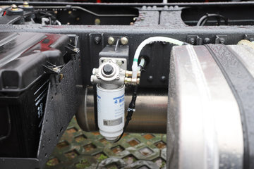 �������� ����L3 180���� 4X2 ��ж��ͼƬ