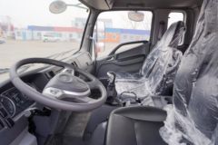 江淮 德沃斯V8 大金牛mini 170马力 5.48米排半栏板载货车(国六)(HFC1140P61K1D7S) 江淮 德沃斯V8 大金牛mini 170马力 5.48米排半栏板载货车(国六)(HFC1140P61K1D7S)