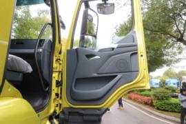 乘龙H5&nbsp;牵引车驾驶室                                               图片