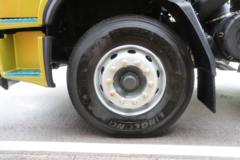 东风柳汽 乘龙H5重卡 430马力 4X2 AMT自动档牵引车(国六)(LZ4184H5AC1)