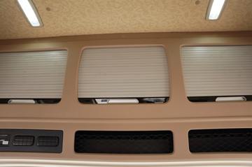 ���� �����A5X���п� ��ֵ�� 290���� 4X2 6.8�ײ�դʽ�ػ���(����)(HFC5181CCYP2K2A50CS)ͼƬ