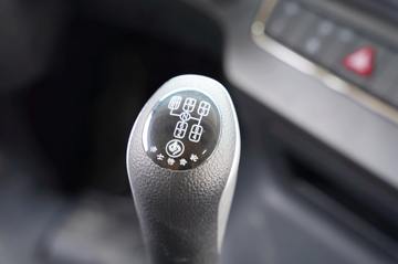 ���� �����A5X���п� ��ֵ�� 290���� 4X2 6.8�ײ�դʽ�ػ���(����)(HFC5181CCYP2K2A50CS)ͼƬ