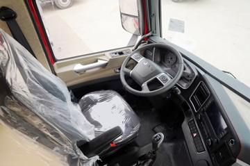 ���� �����A5X���п� ��ֵ�� 290���� 4X2 6.8�ײ�դʽ�ػ���(����)(HFC5181CCYP2K2A50CS)ͼƬ