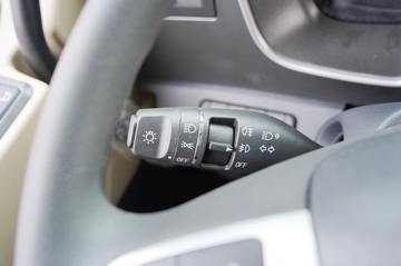 ���� �����A5X���п� ��ֵ�� 290���� 4X2 6.8�ײ�դʽ�ػ���(����)(HFC5181CCYP2K2A50CS)ͼƬ