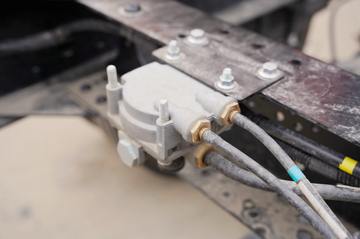 ���� �����A5X���п� ��ֵ�� 290���� 4X2 6.8�ײ�դʽ�ػ���(����)(HFC5181CCYP2K2A50CS)ͼƬ