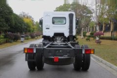 东风柳汽 新乘龙M3 170马力 4X2 洒水车底盘(LZ1166M3ACT)