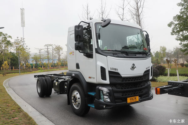 新乘龙M3 洒水车/喷洒车