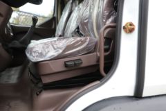 东风柳汽 新乘龙M3 170马力 4X2 洒水车底盘(LZ1166M3ACT)