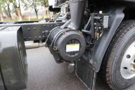 新乘龙M3&nbsp;洒水车/喷洒车底盘图片