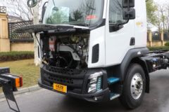 东风柳汽 新乘龙M3 170马力 4X2 洒水车底盘(LZ1166M3ACT)