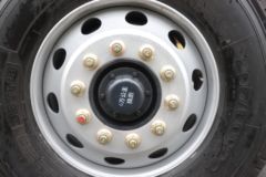 东风柳汽 新乘龙M3 4X2 纯电动垃圾车底盘(LZ1180M3AZBEV10T)210.6kWh