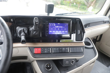 �������� ����H5V 460���� 6X4 AMT�Զ���ǣ����(����)(LZ4250H7DC1)ͼƬ