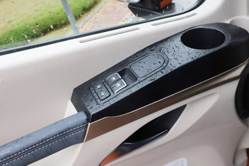 �������� ����H5V 460���� 6X4 AMT�Զ���ǣ����(����)(LZ4250H7DC1)ͼƬ