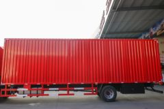 江淮 格尔发A5X中卡 220马力 4X2 9.8米厢式载货车(国六)(HFC5181XXYP2K3A70S)