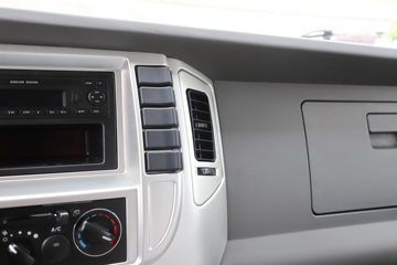 �������� ����L2 160���� 4.2�׵��Ų�դʽ�Ῠ(����)(��ʿ��8��)ͼƬ