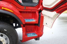 乘龙H5V&nbsp;载货车驾驶室                                               图片