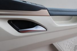 乘龙H5V&nbsp;载货车驾驶室                                               图片