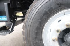 东风柳汽 乘龙H5重卡 长续航版 8X4 7.8米换电式纯电动自卸车350kWh
