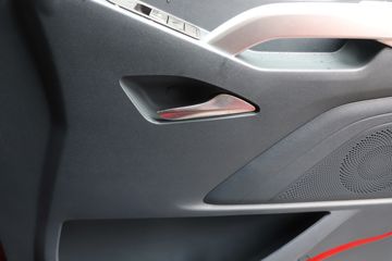 �������� ����H7 460���� 6X4 CNGǣ����(����)(Һ��)ͼƬ