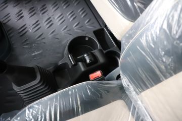 �������� ����H7 460���� 6X4 CNGǣ����(����)(Һ��)ͼƬ