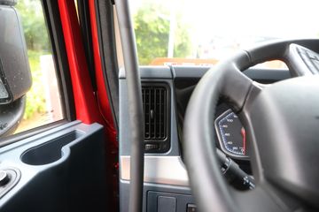 �������� ����H7 460���� 6X4 CNGǣ����(����)(Һ��)ͼƬ
