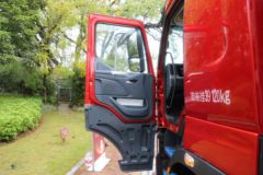 东风柳汽 乘龙H7 460马力 6X4 CNG牵引车(国六)(液缓)(LZ4251H7DM1)