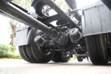 �������� ����H7 460���� 6X4 CNGǣ����(����)(Һ��)(LZ4251H7DM1)ͼƬ