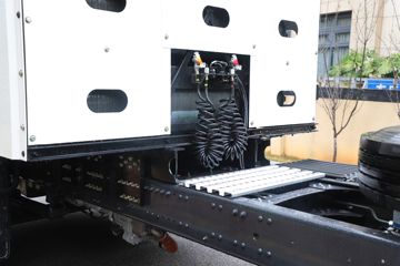 �������� ����H7 460���� 6X4 CNGǣ����(����)(Һ��)(LZ4251H7DM1)ͼƬ