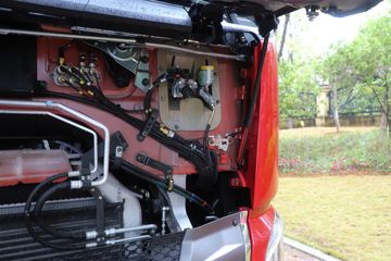 �������� ����H7 460���� 6X4 CNGǣ����(����)(Һ��)(LZ4251H7DM1)ͼƬ