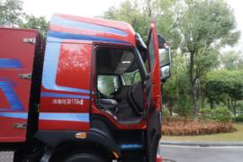 乘龙H7&nbsp;电动牵引车驾驶室图片