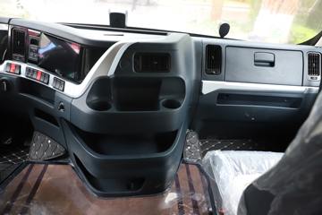 �������� ����T7 560���� 6X4 AMT�Զ���ǣ����(����)(��Һ��)ͼƬ