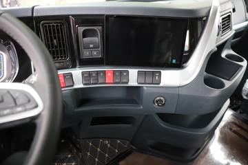 �������� ����T7 560���� 6X4 AMT�Զ���ǣ����(����)(��Һ��)ͼƬ