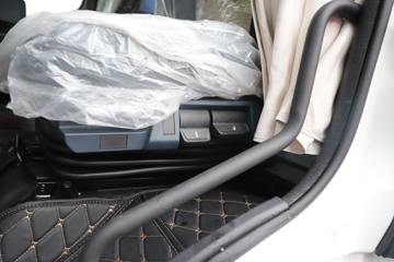 �������� ����T7 560���� 6X4 AMT�Զ���ǣ����(����)(��Һ��)ͼƬ