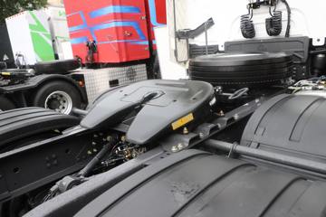 �������� ����T7 560���� 6X4 AMT�Զ���ǣ����(����)(��Һ��)ͼƬ