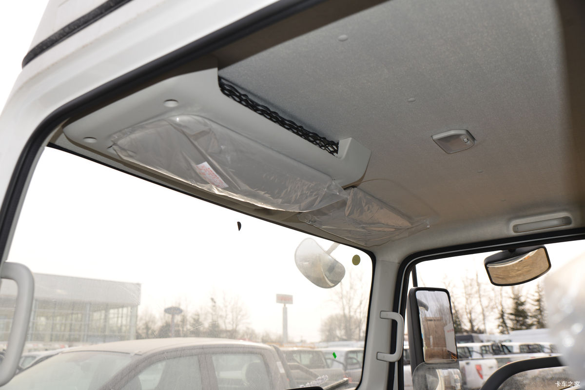 ���� ���ˣ����� 129���� 4.2�׵�����ʽ�Ῠ(����)(JX5044XXYTGA26)��ʻ��                                               