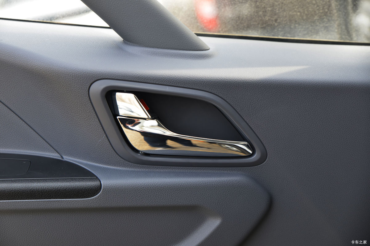 ���� ���ˣ����� 129���� 4.2�׵�����ʽ�Ῠ(����)(JX5044XXYTGA26)��ʻ��                                               