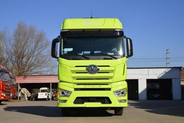 一汽解放 J7重卡 560马力 4X2 AMT自动档牵引车(国六)(2.389速比)(CA4180P77K25E6)