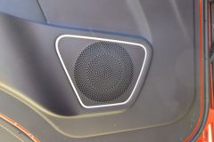 青岛解放 JK6中卡 220马力 4X2 6.8米栏板载货车(国六)(一汽)(4.875速比)(CA1180P28K2L2E6A80)